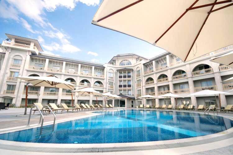 מלון קיירניה Savoy Luxury Ottoman Palace & Casino מראה חיצוני תמונה